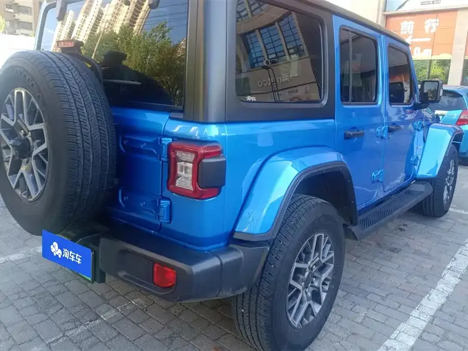 Jeep Wrangler PHEV 2022 из CN, фото 8