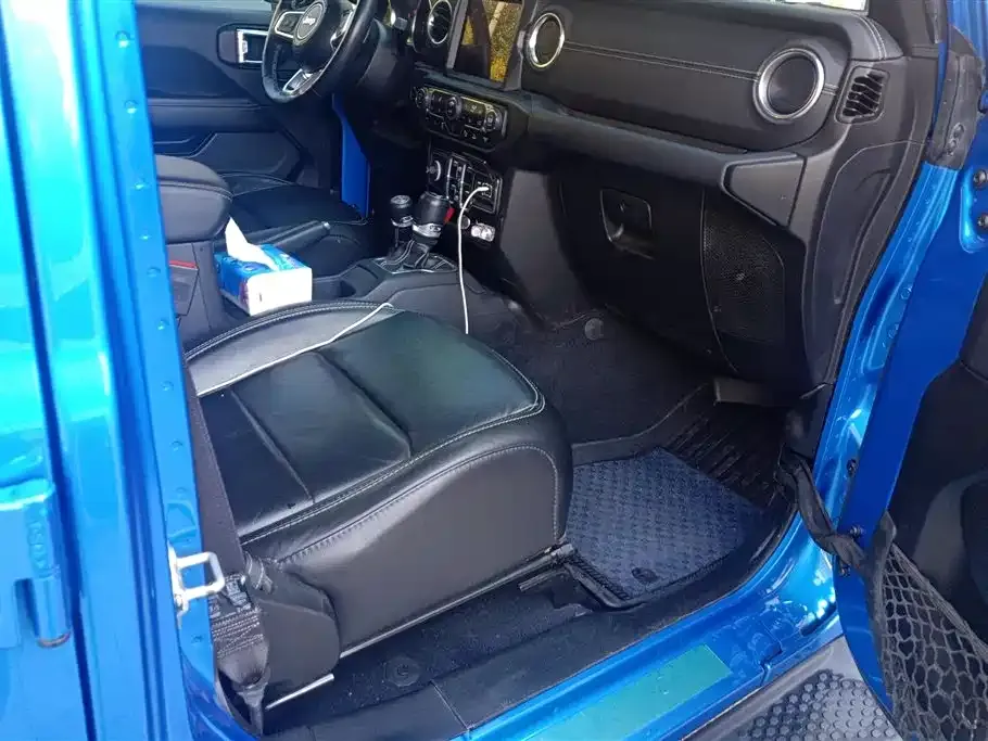 Jeep Wrangler PHEV 2022 из CN, фото 7