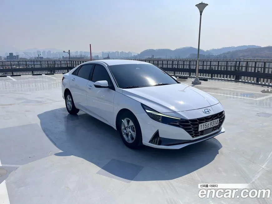 Hyundai AVANTE — фото 3