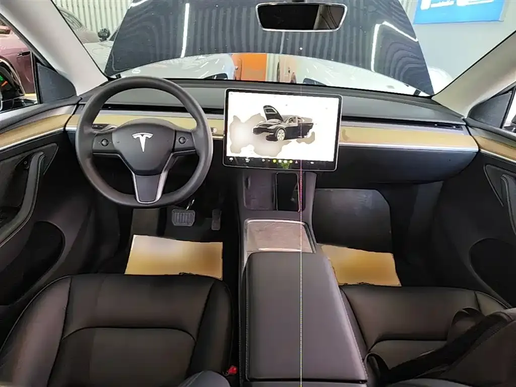 Tesla Model Y — фото 7