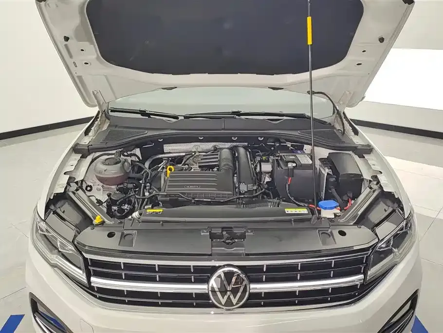 Volkswagen Bora 2021 из CN, фото 9