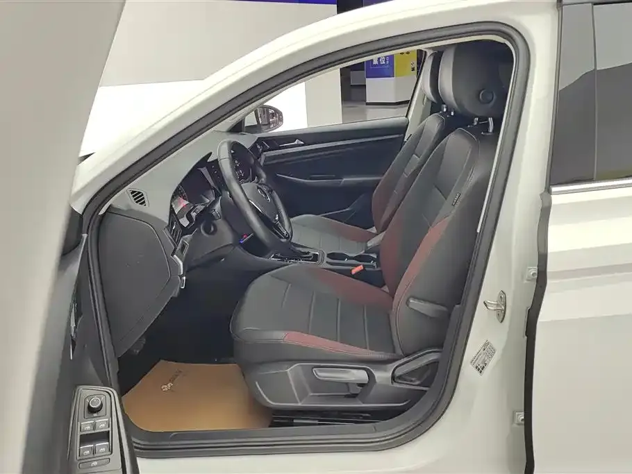 Volkswagen Bora 2021 из CN, фото 5