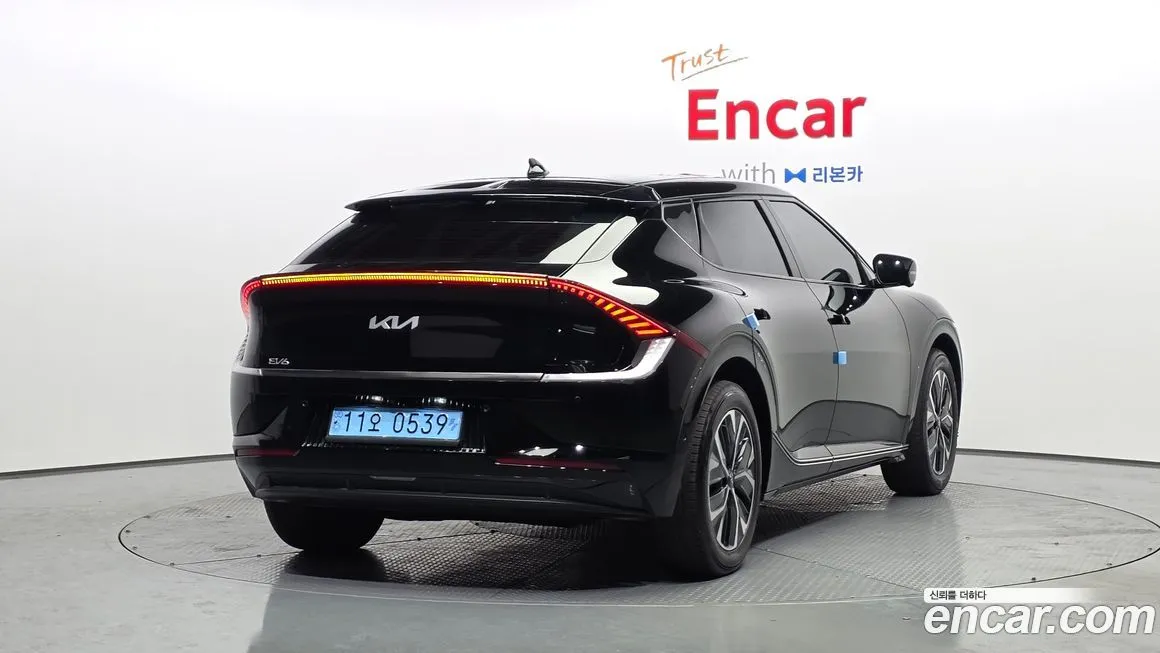 Kia EV6 — фото 6