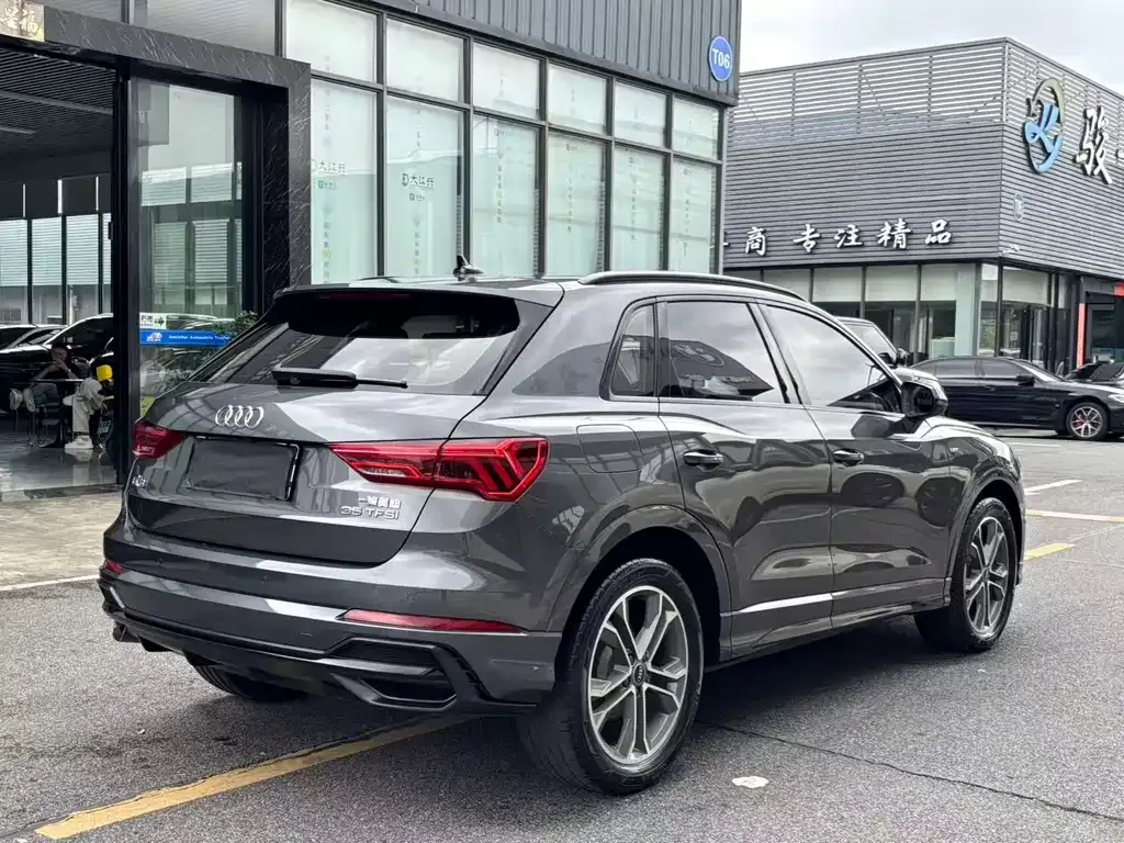 Audi Q3 — фото 8
