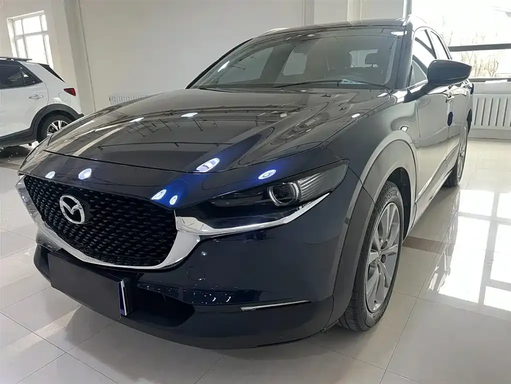 Mazda CX-30 — фото 1