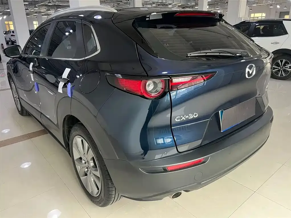 Mazda CX-30 — фото 8