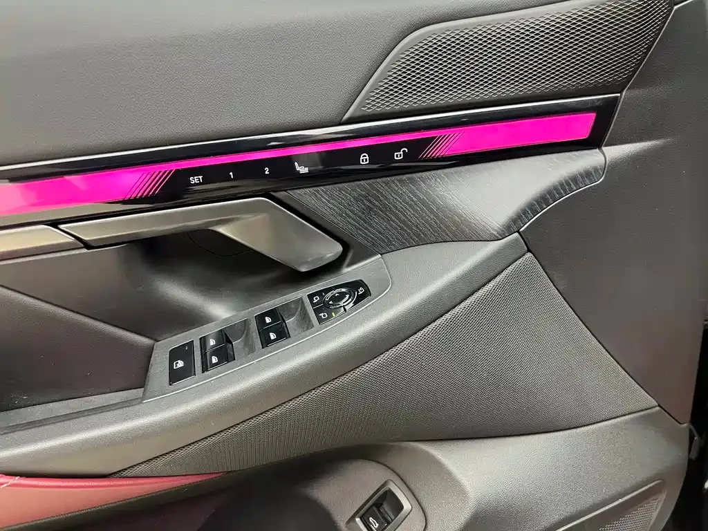 BMW i5 2025 из CN, фото 9