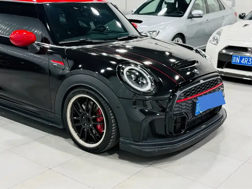 MINI JCW (John Cooper Works) — фото 10