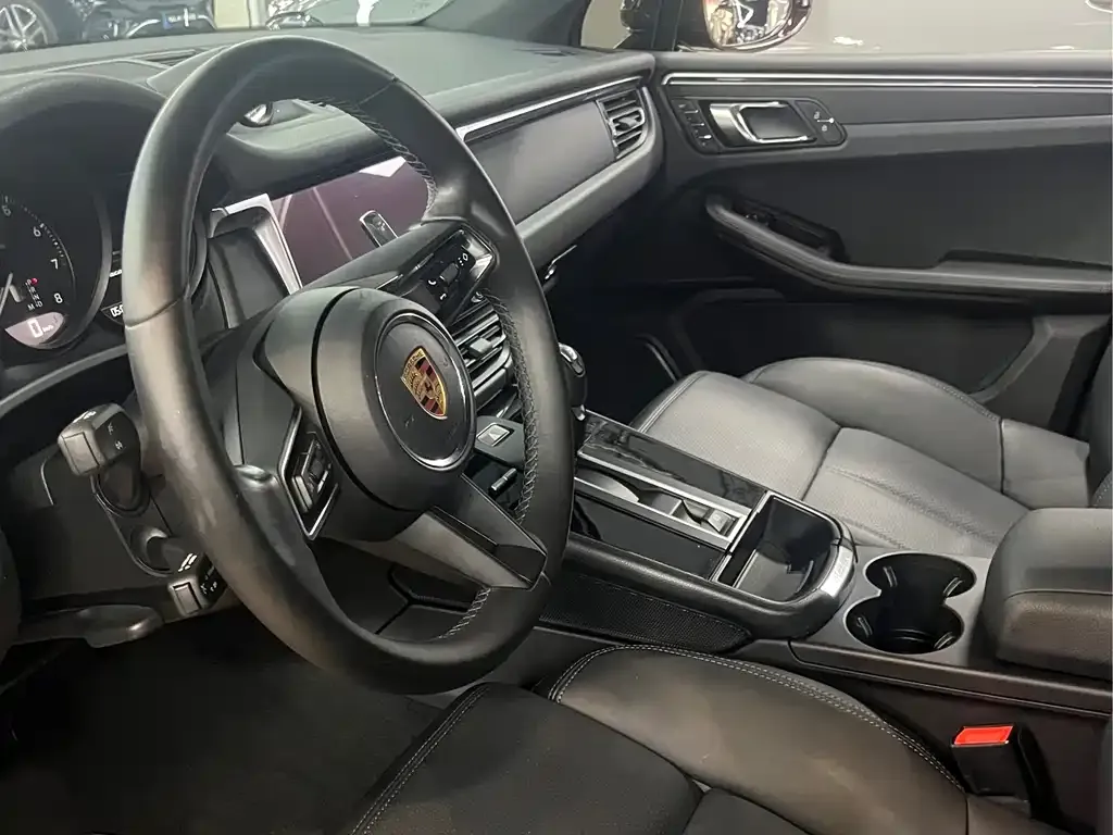 Porsche Macan — фото 7