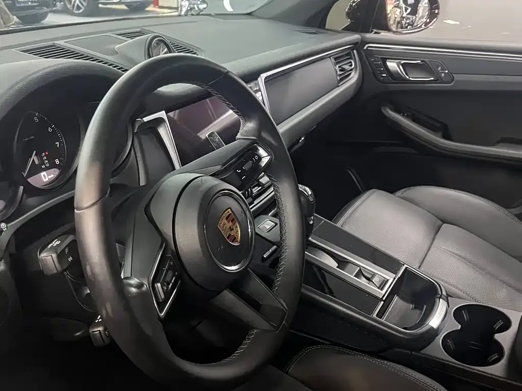 Porsche Macan — фото 6