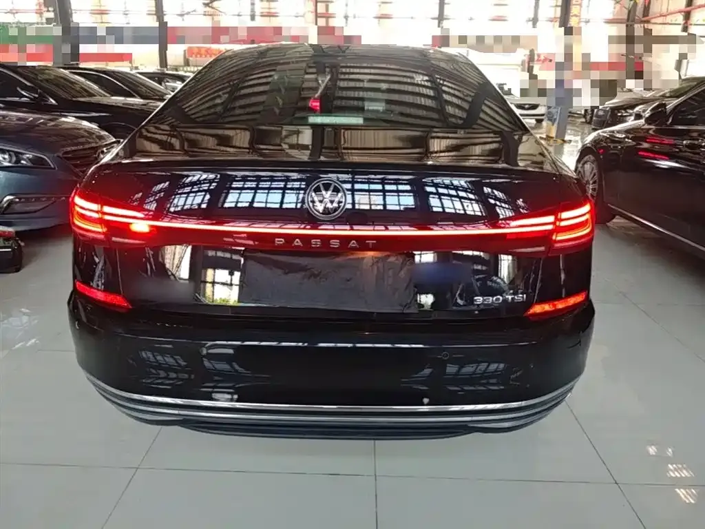 Volkswagen Passat — фото 10