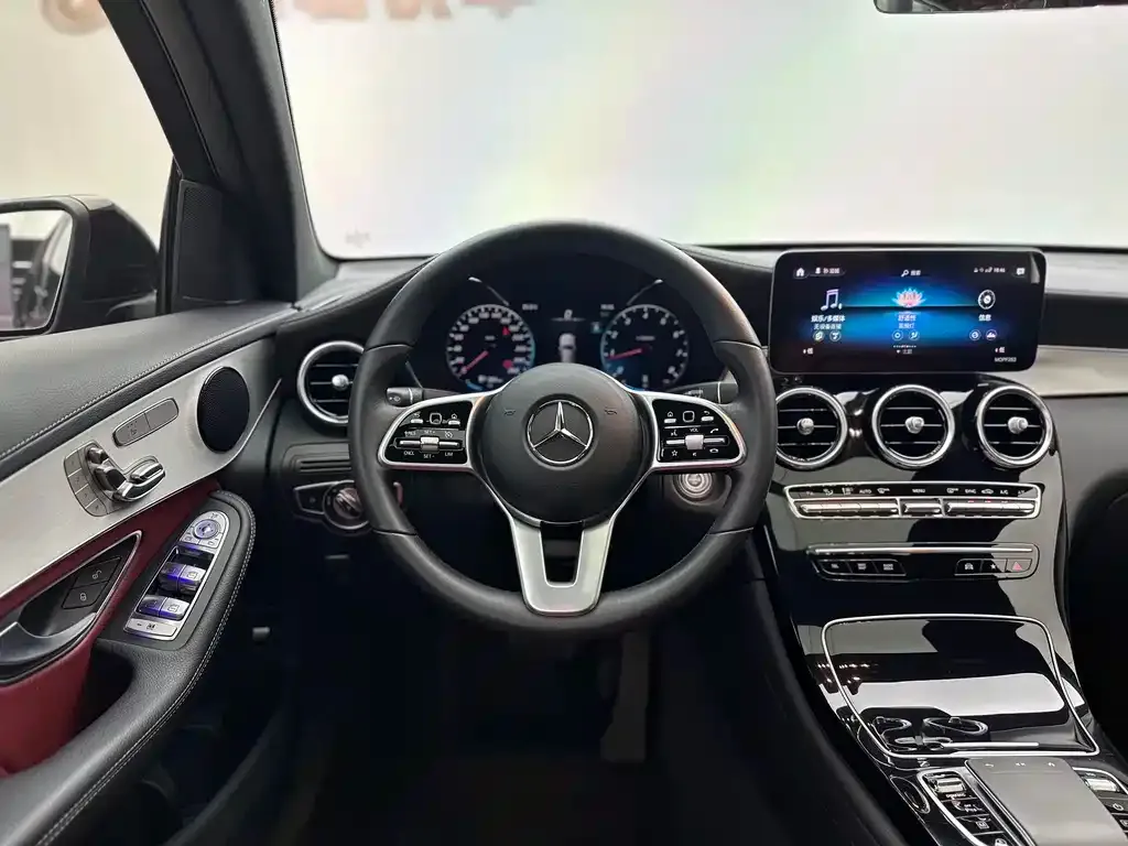 Mercedes-Benz GLC Coupe — фото 2