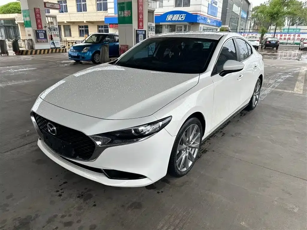 Mazda 3 Axela — фото 1