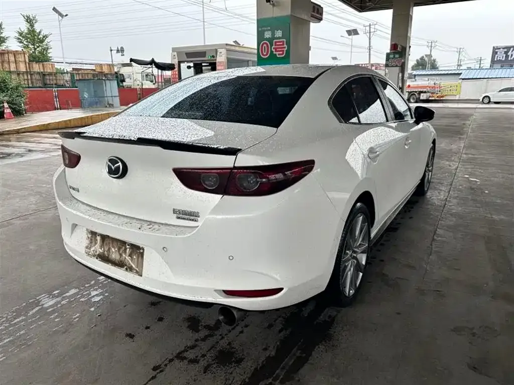 Mazda 3 Axela — фото 4