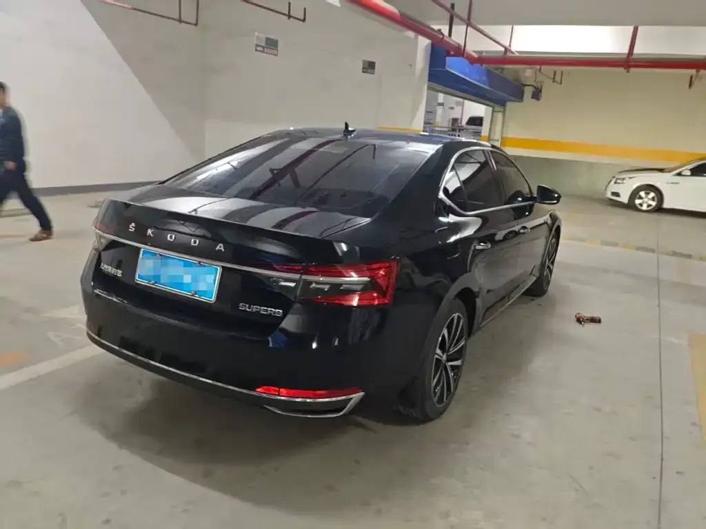 Skoda Superb 2022 из CN, фото 7
