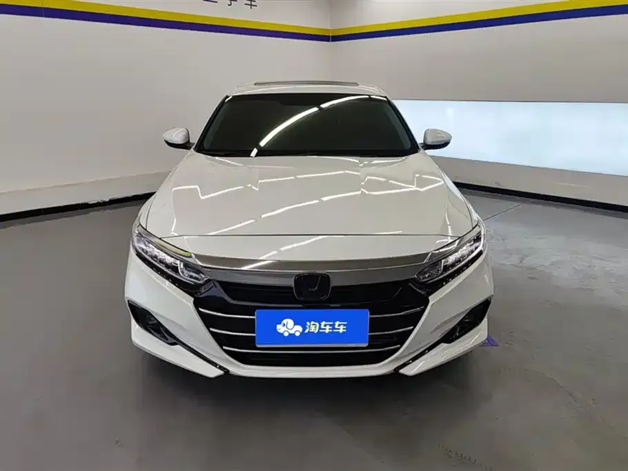 Honda Accord — фото 6