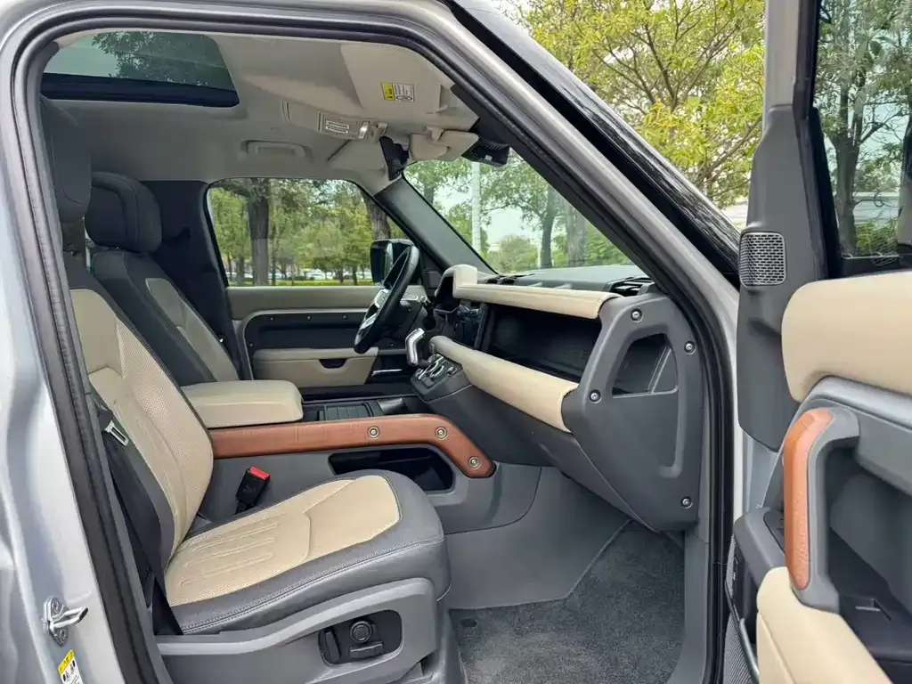 Land Rover Defender 2021 из CN, фото 3