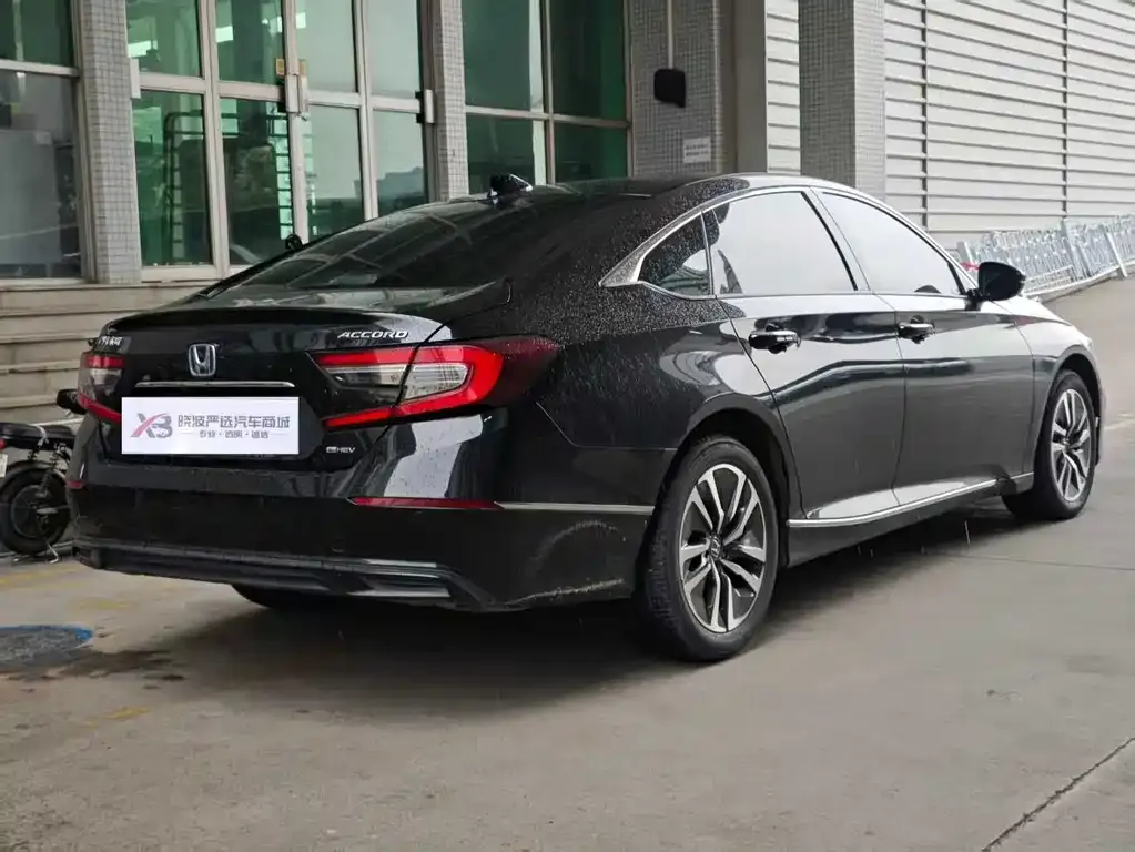 Honda Accord — фото 4