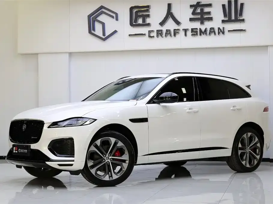 Jaguar F-PACE — фото 3