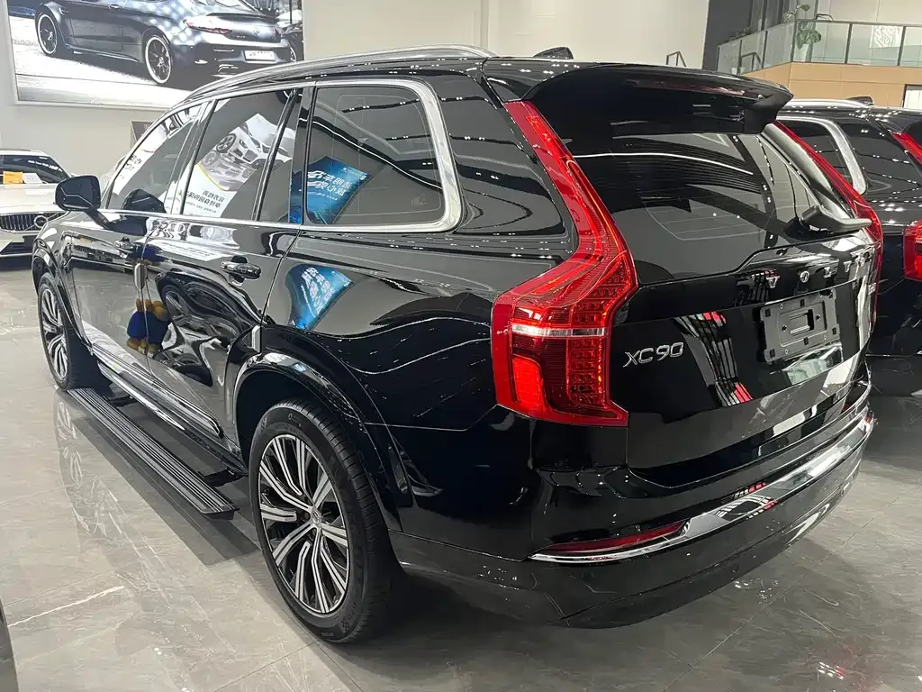 Volvo XC90 2023 из CN, фото 8