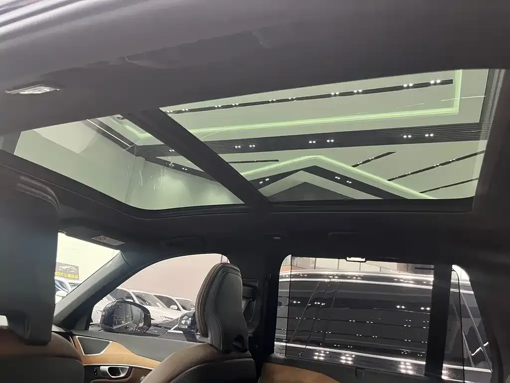 Volvo XC90 2023 из CN, фото 2
