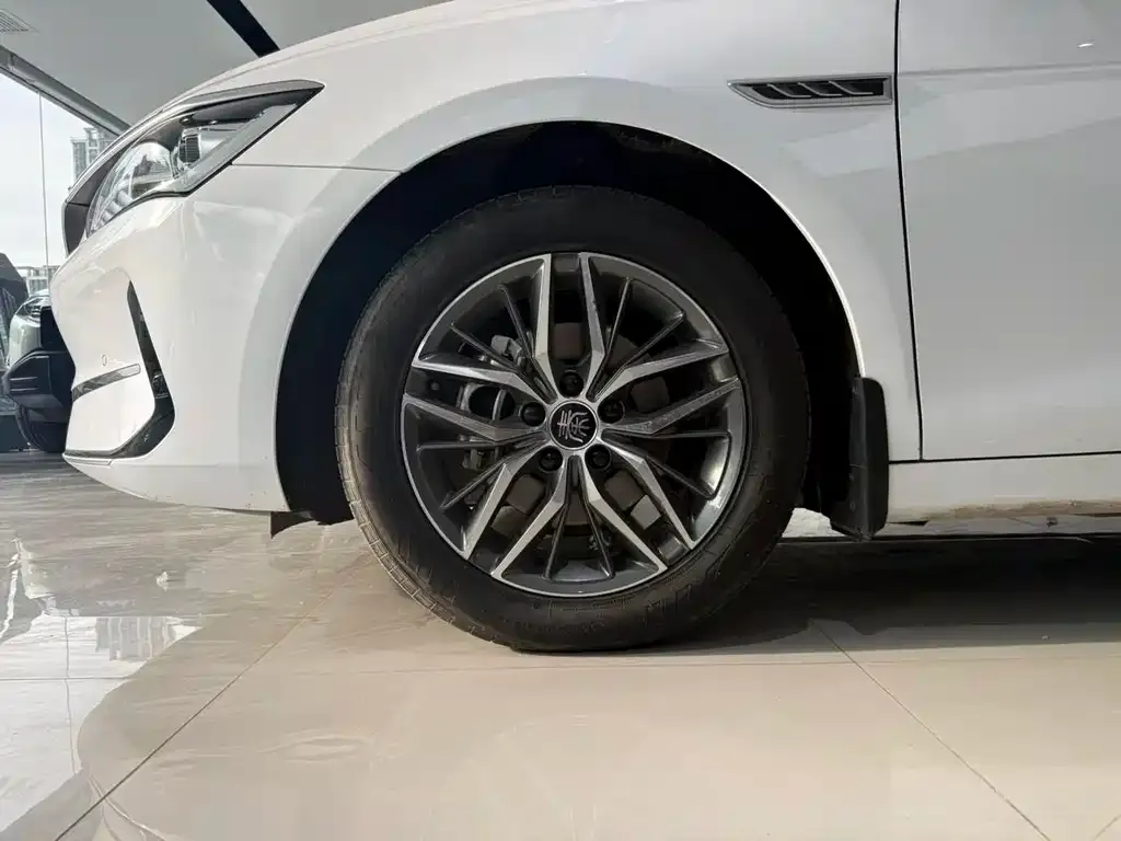 BYD Qin PLUS 2023 из CN, фото 3