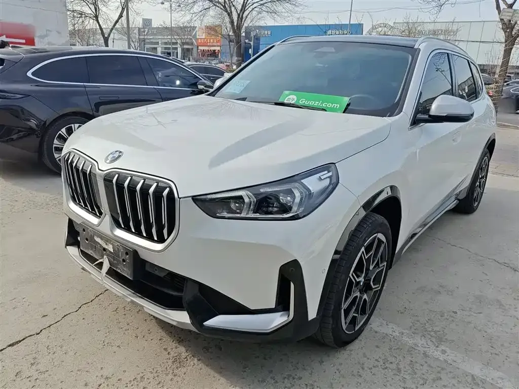 BMW X1 — фото 1