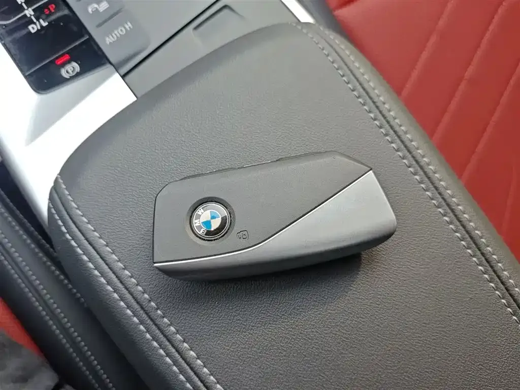 BMW X1 — фото 10