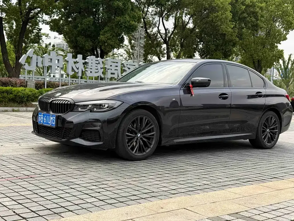 BMW 3 Series — фото 1