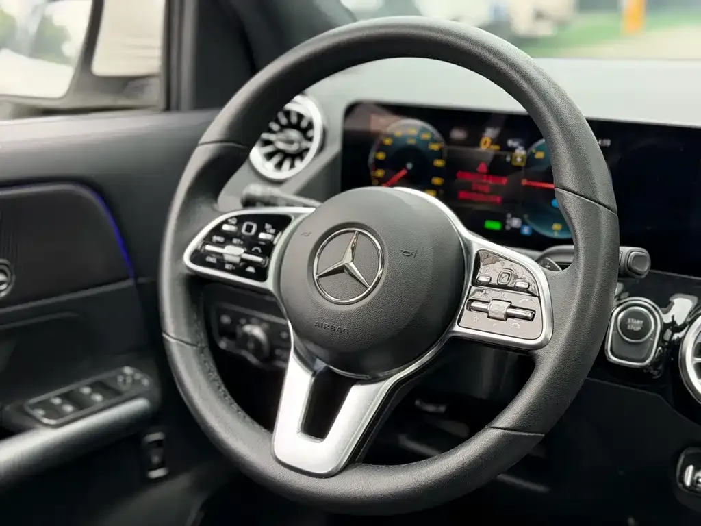 Mercedes-Benz EQA 2023 из CN, фото 6
