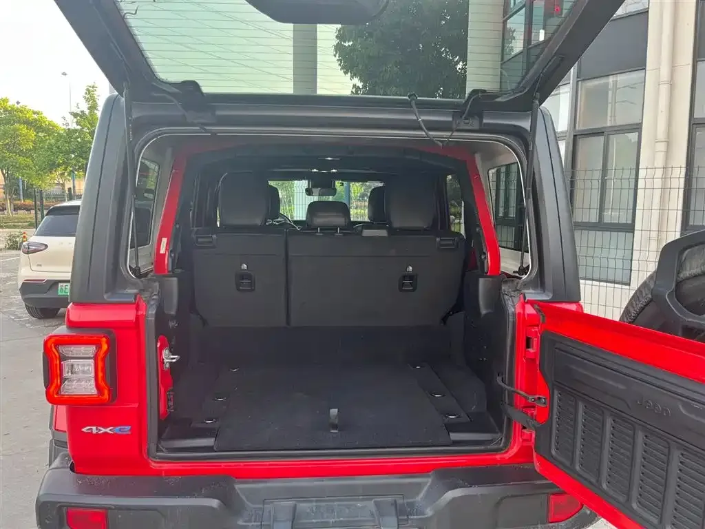 Jeep Wrangler PHEV 2021 из CN, фото 8