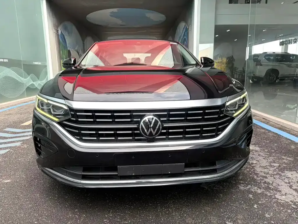 Volkswagen Passat — фото 5