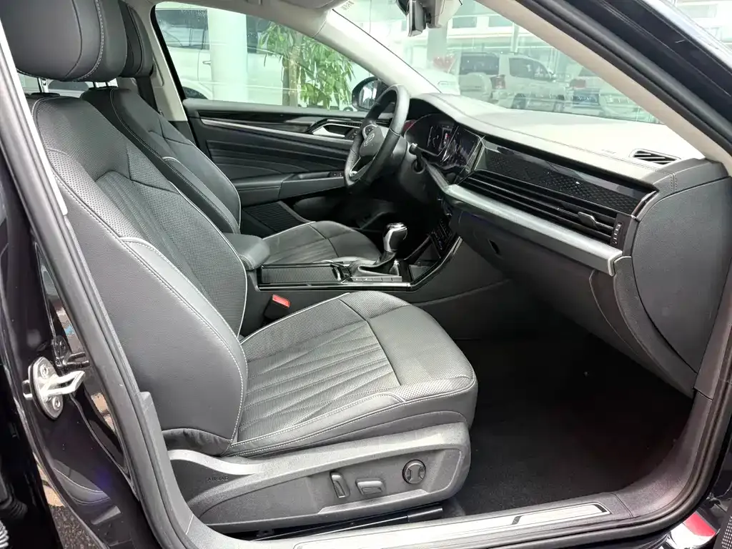 Volkswagen Passat — фото 3