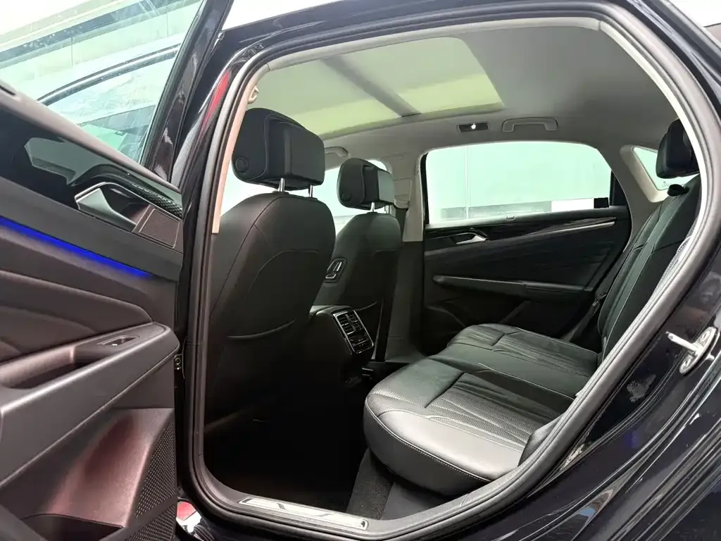 Volkswagen Passat — фото 2