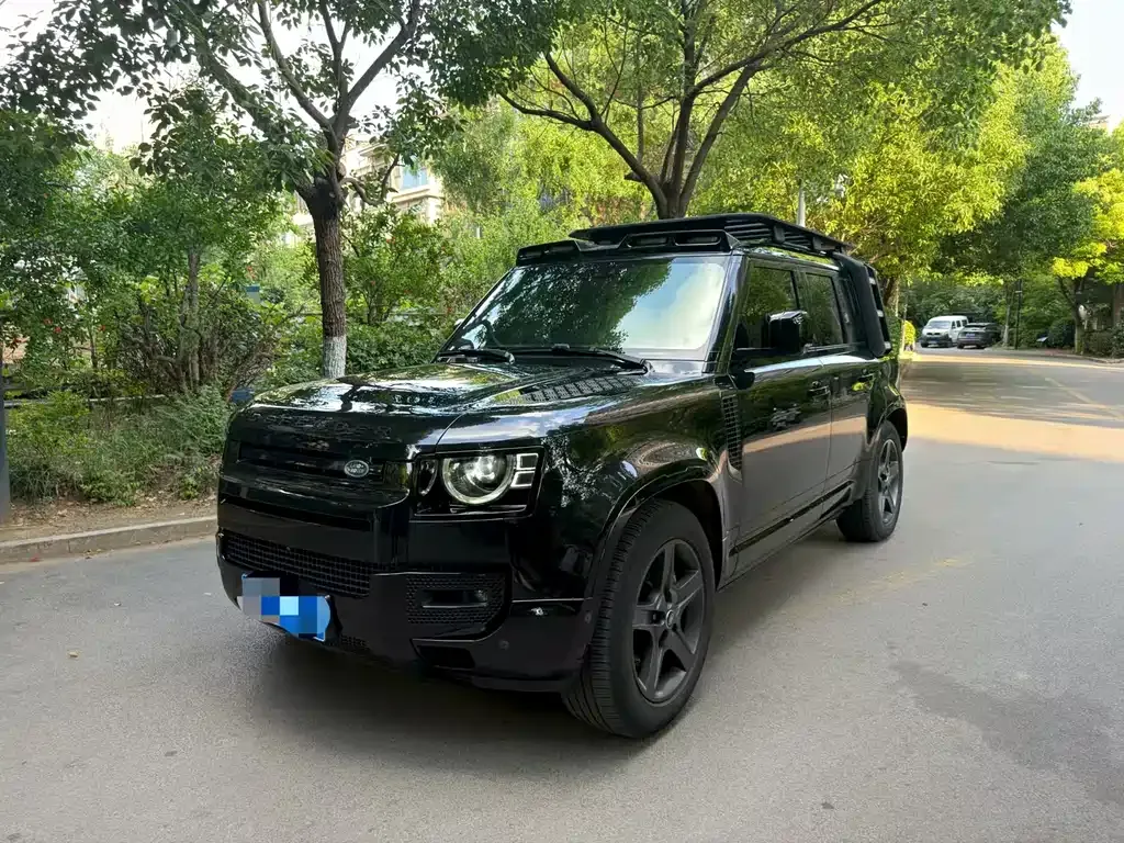 Land Rover Defender — фото 1