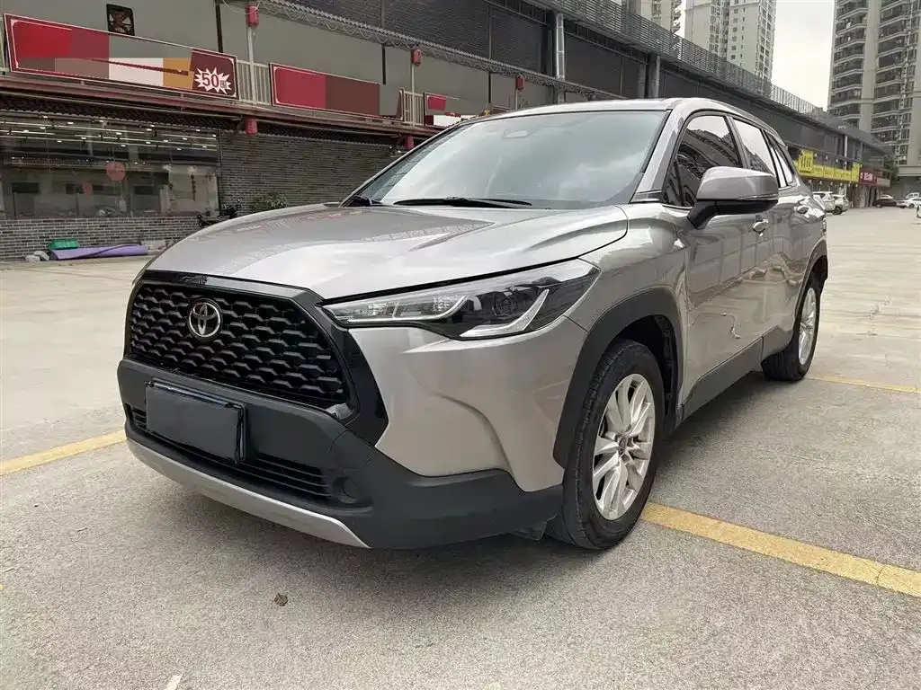 Toyota Corolla Cross — фото 1