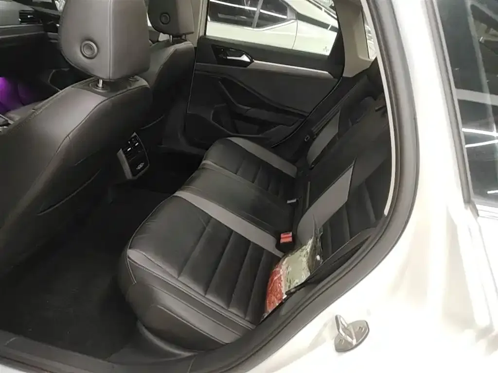 Volkswagen Sagitar 2021 из CN, фото 3