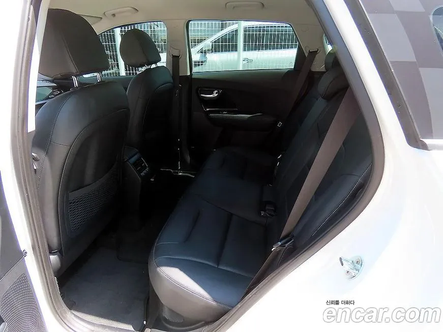 Kia Niro 2021 из KR, фото 3
