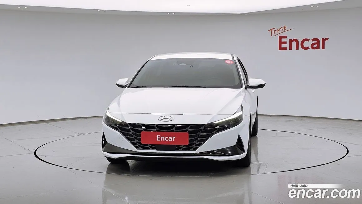 Hyundai AVANTE — фото 3