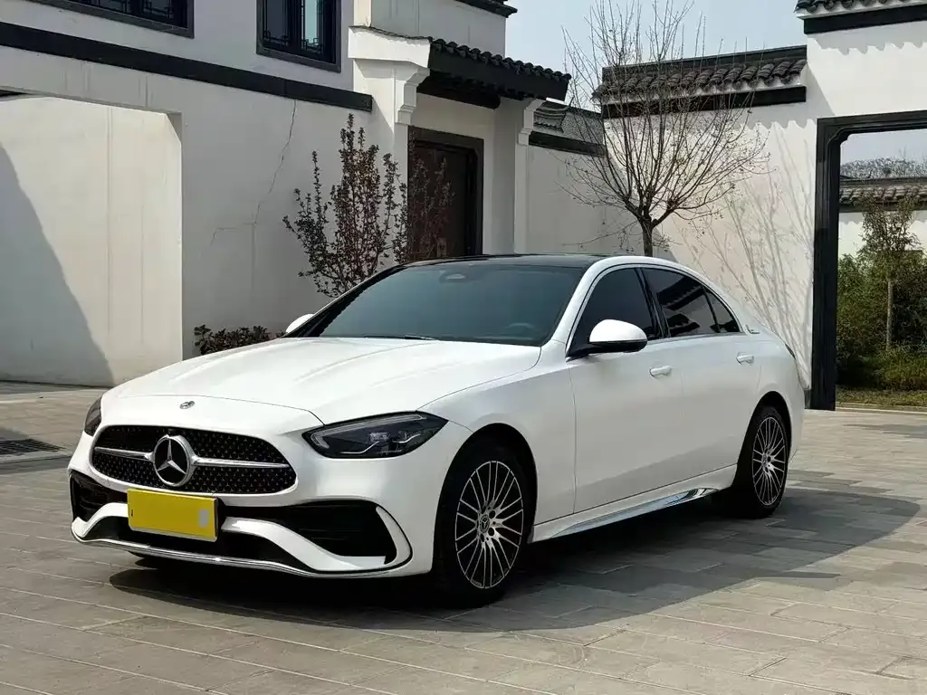 Mercedes-Benz C-Class — фото 1