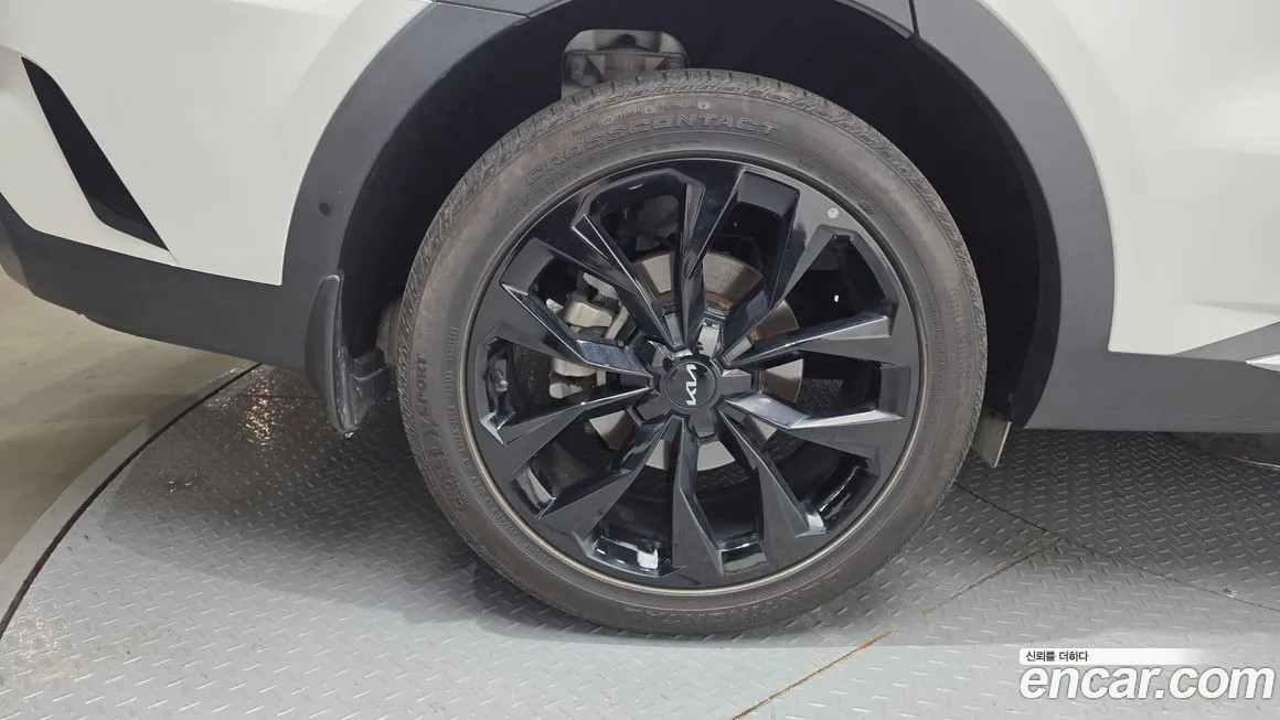 Kia Sorento — фото 10