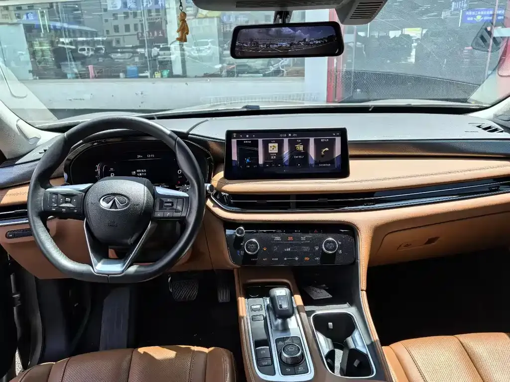 Infiniti QX60 2023 из CN, фото 2