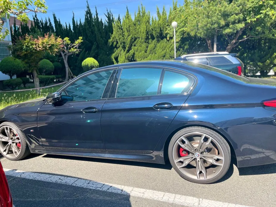 BMW 5-Series 2023 из KR, фото 5