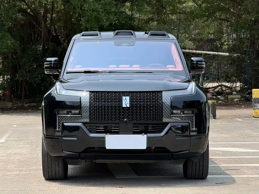 Yangwang U8