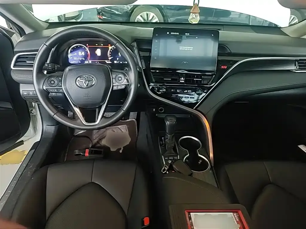 Toyota Camry 2022 из CN, фото 5