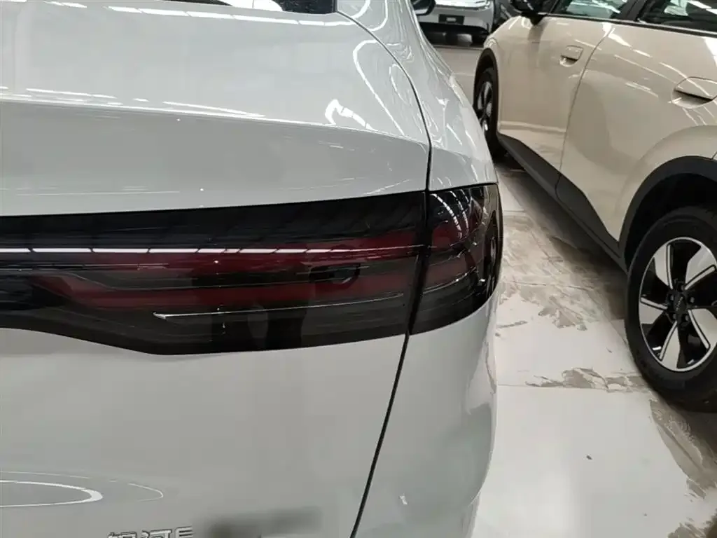 Geely Galaxy Xingyao 6 2026 из CN, фото 2