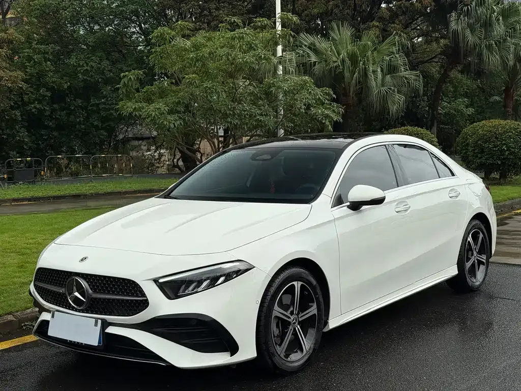 Mercedes-Benz A-Class — фото 1