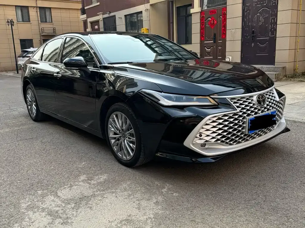Toyota Avalon — фото 2