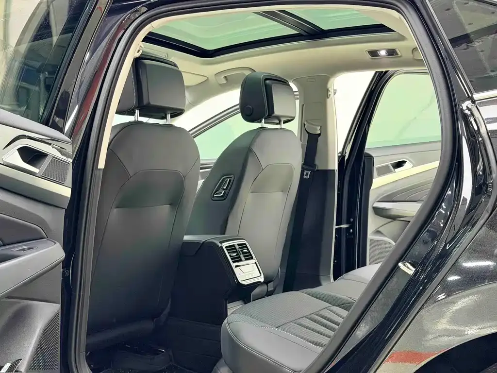 Volkswagen Passat — фото 2