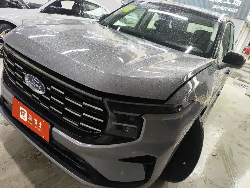 Ford Edge — фото 1